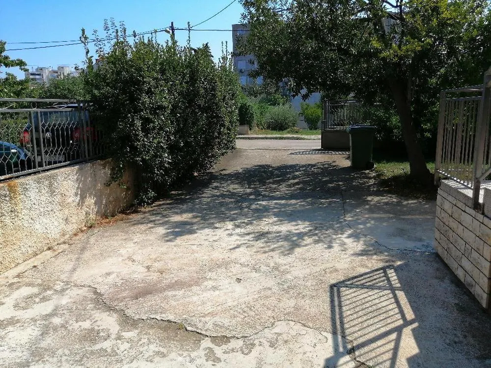 Διαμέρισμα Tihi Apartman Ζαντάρ