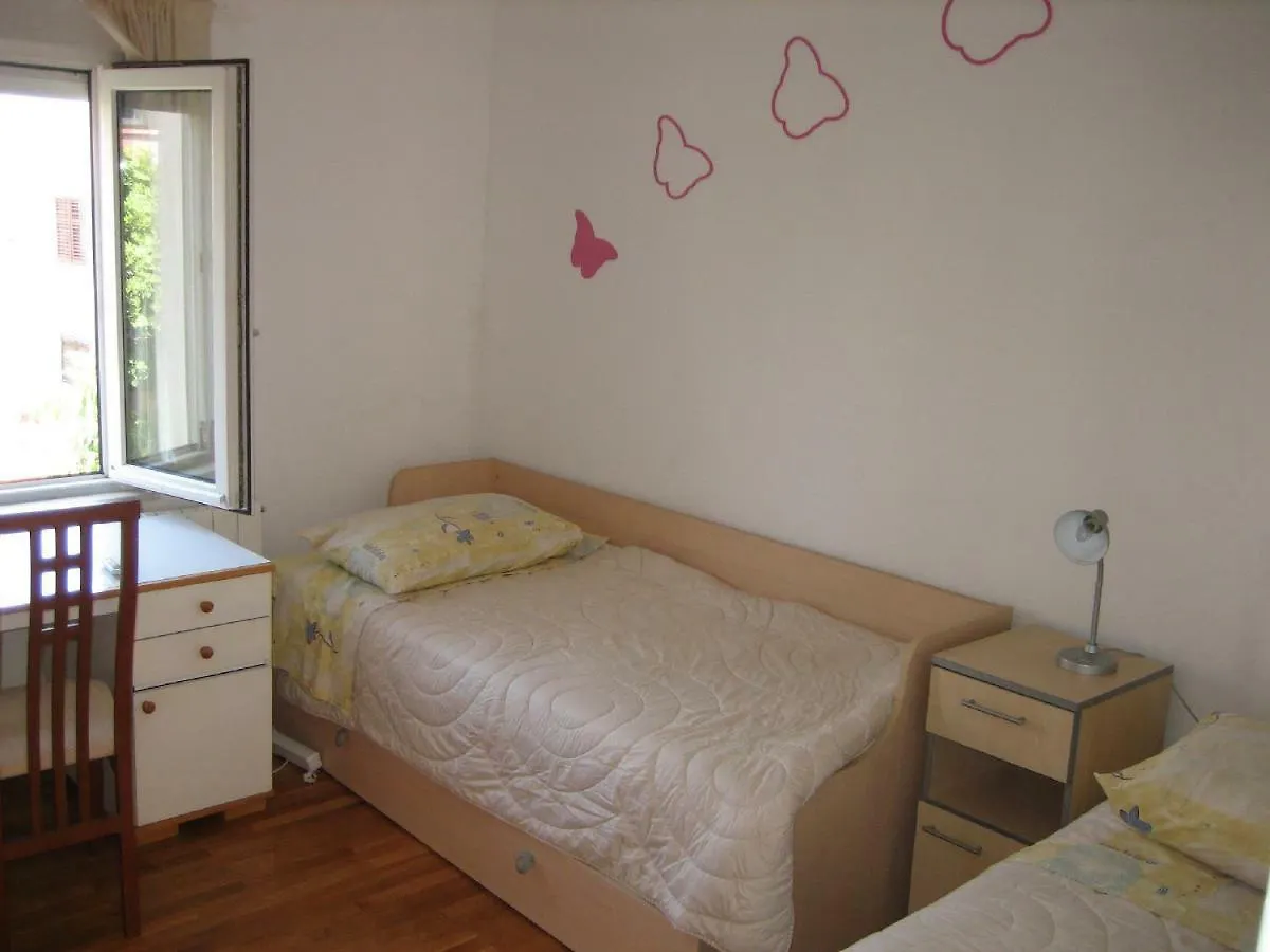Διαμέρισμα Tihi Apartman Ζαντάρ