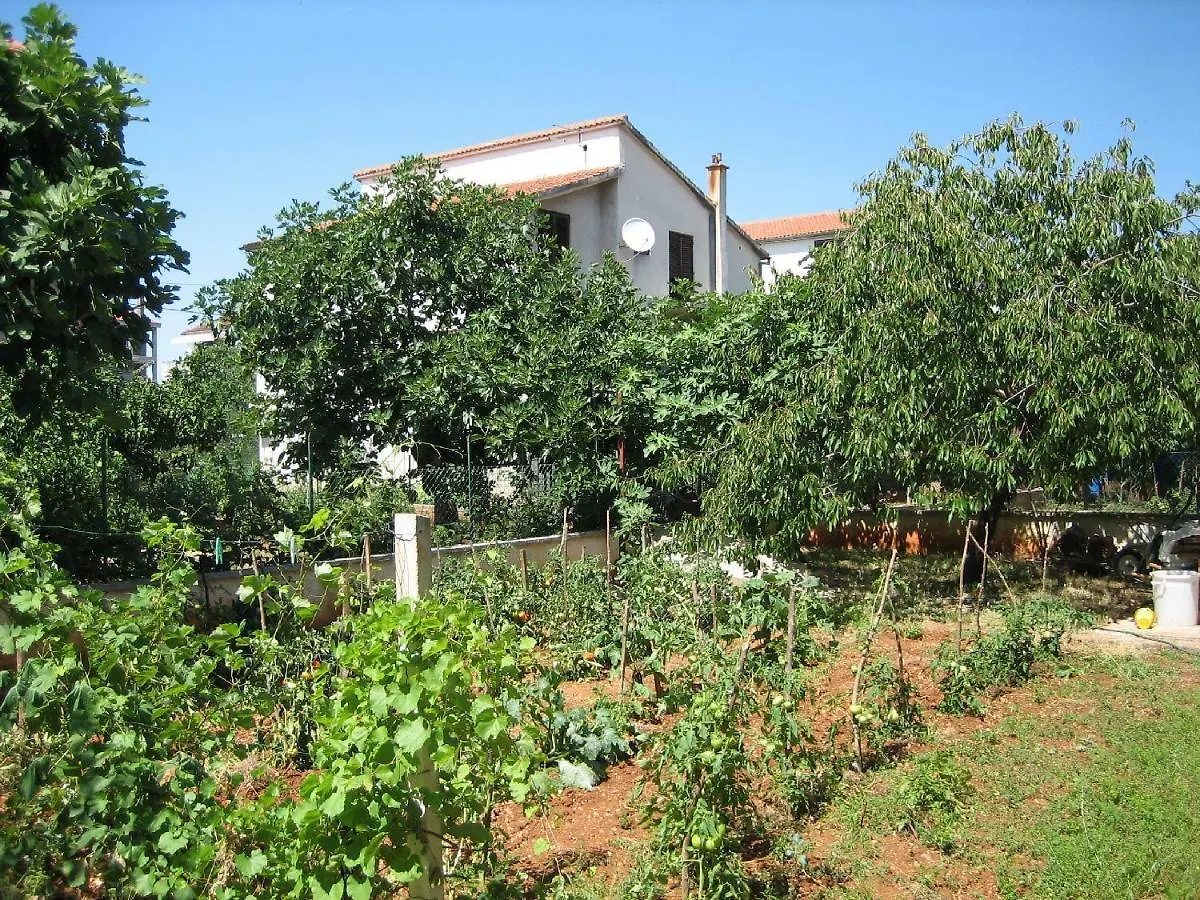 Διαμέρισμα Tihi Apartman Ζαντάρ